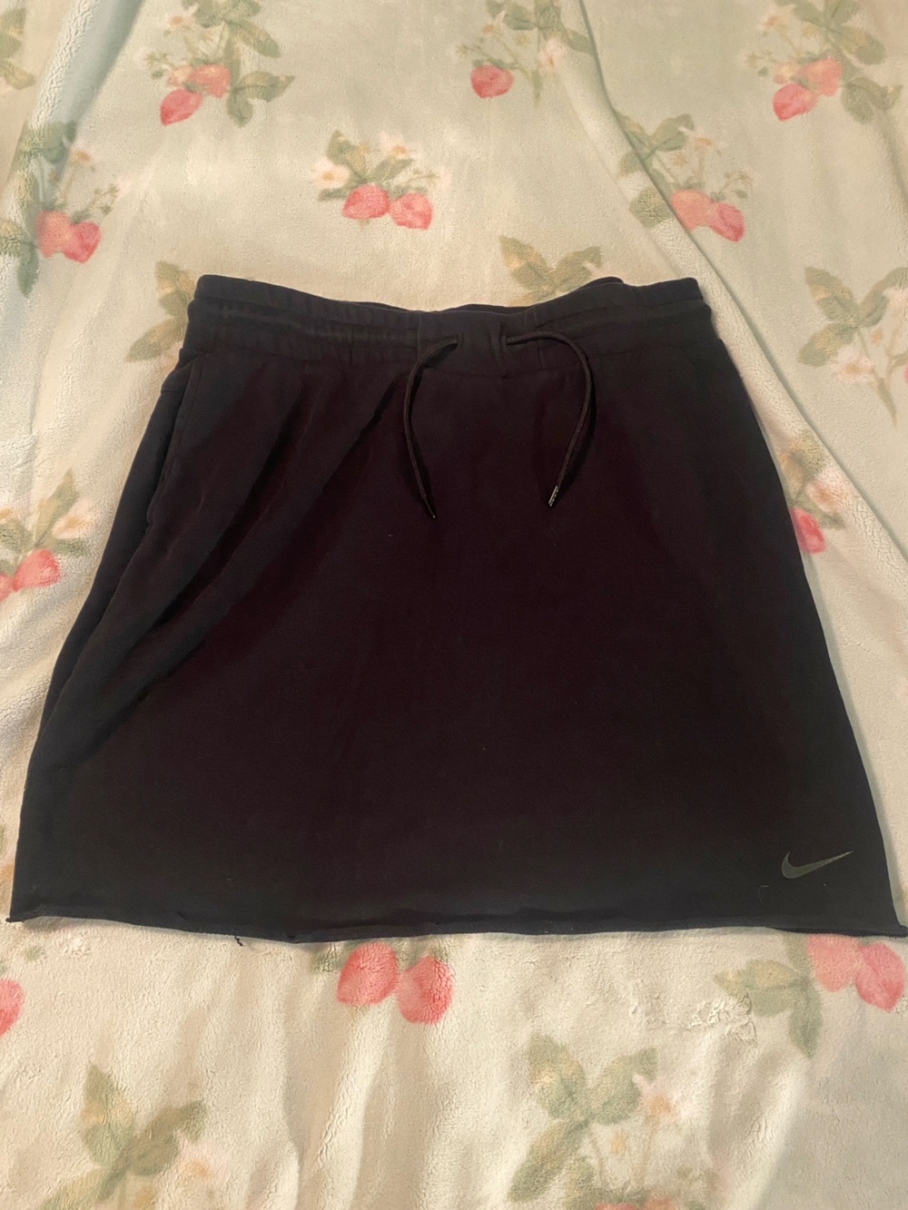 Nike Black Athletic Drawstring Sweat Skirt with Pockets